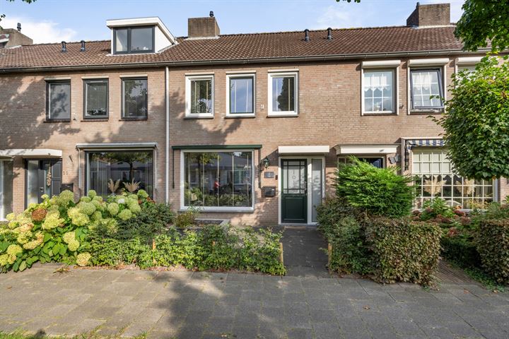 Heggemus 13 in Etten-Leur foto