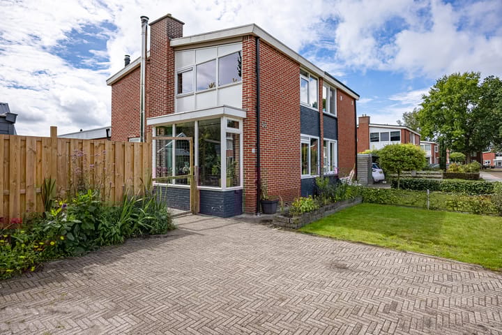 Heidebloemstraat 56 in Erica