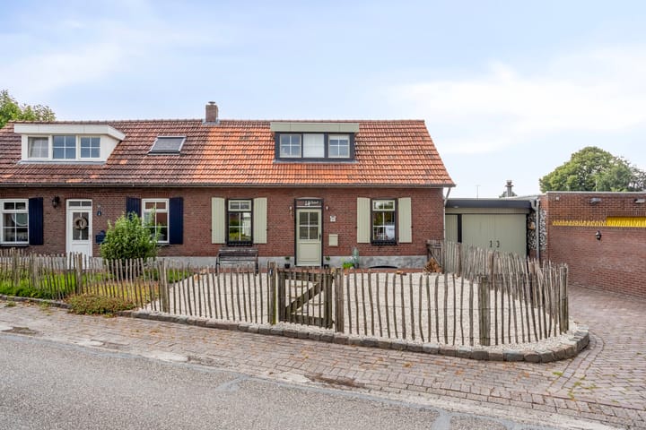 Heihorst 4 in Meijel foto