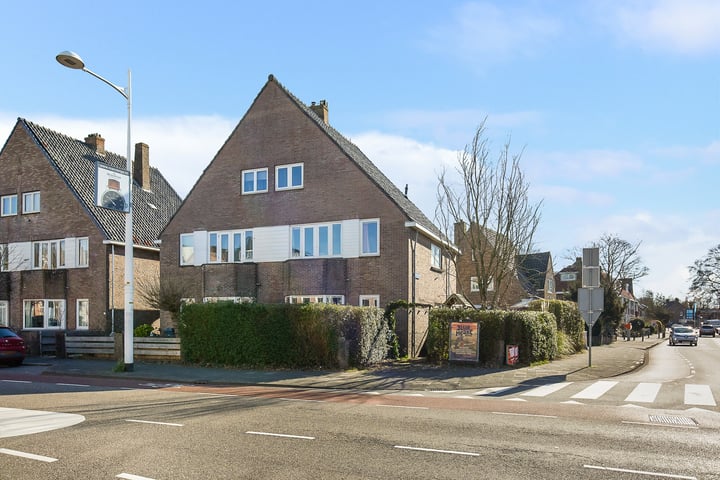 Heilooërdijk 1 in Alkmaar foto