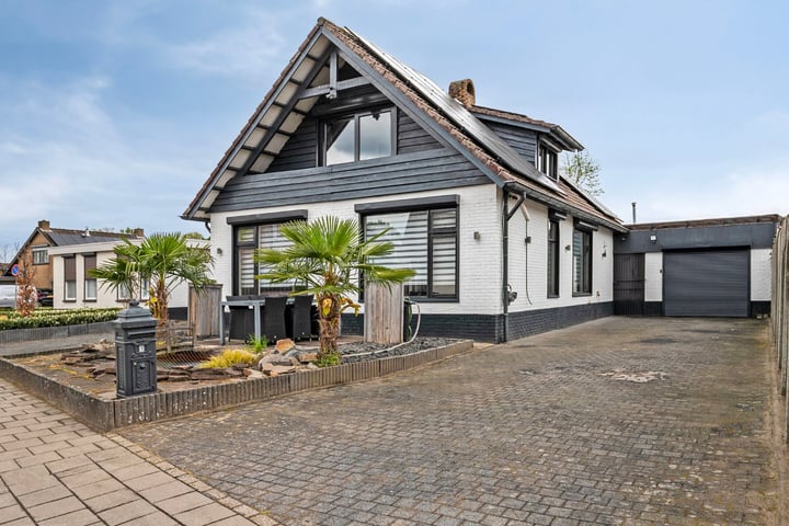 Hein Smeetsstraat 1 in Budel-Schoot
