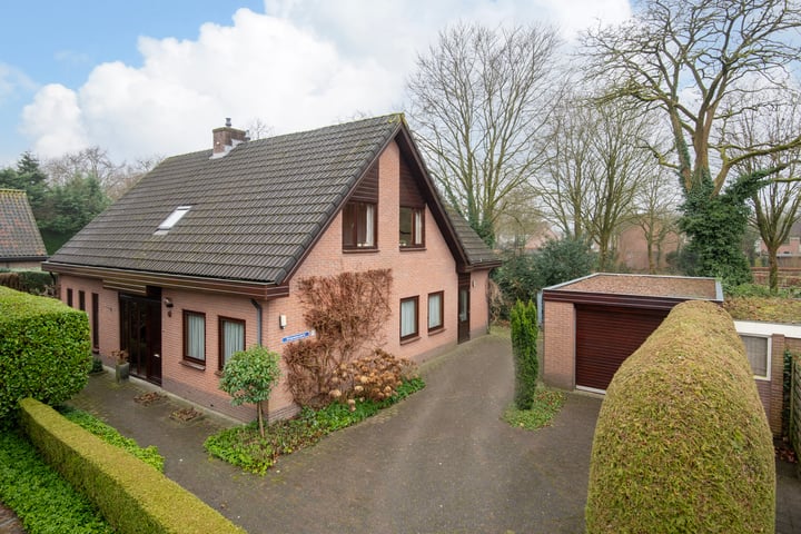 Heinestraat 18 in Putten foto