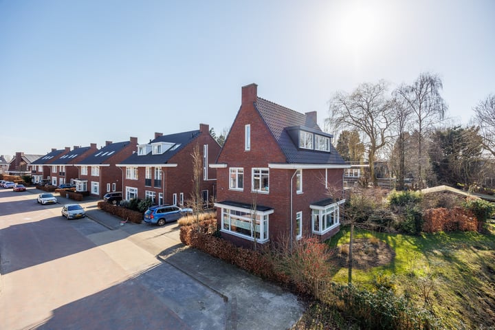 Heinrich Böllstraat 2 in Nijmegen foto