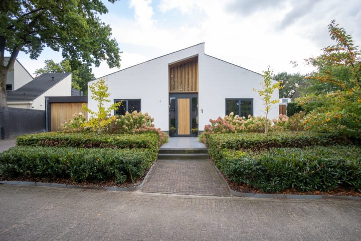 Heirust 1 in Rosmalen foto