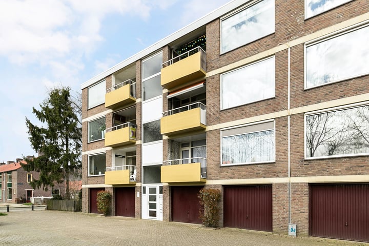 Heischouw 52 in Oss foto