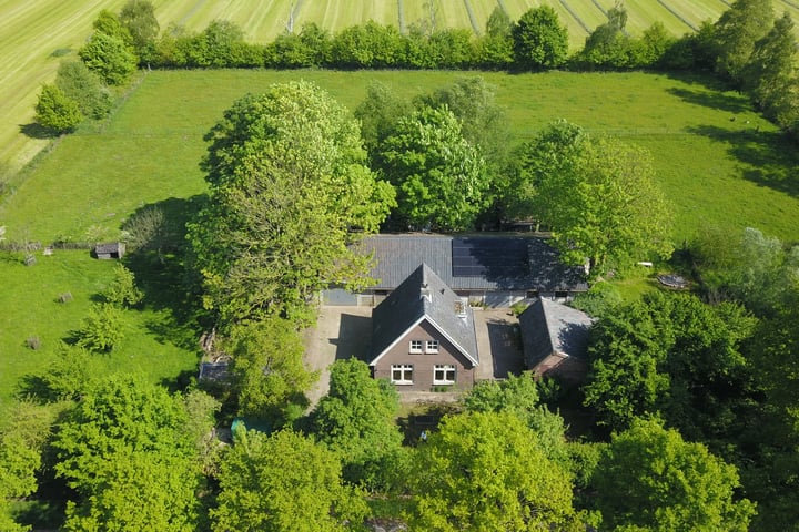 Heisterboomsdijk 12 in Halle foto