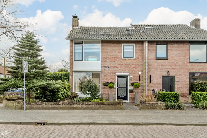 Heistraat 43 in Rijen foto