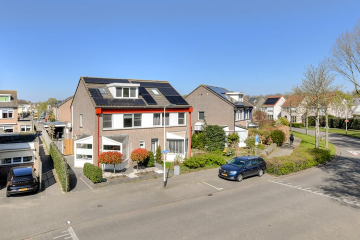 Heksenwiellaan 107 in Breda foto