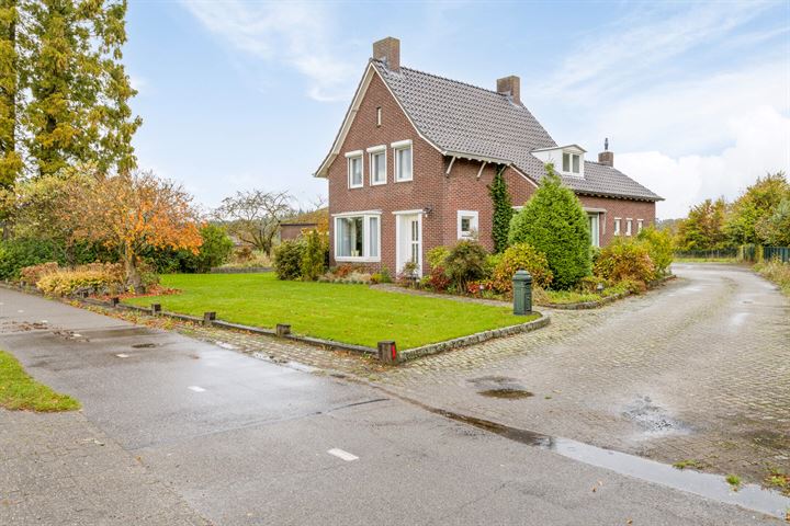 Heldenseweg 6 in Kessel foto