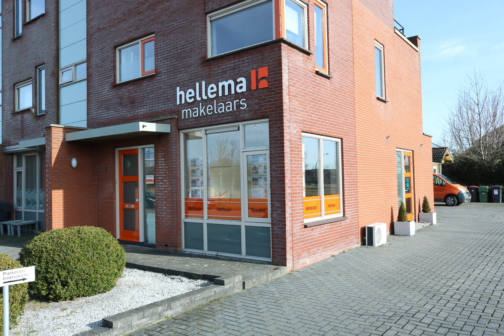 Kantoor foto van Hellema Makelaars | 125 jaar een vertrouwde naam