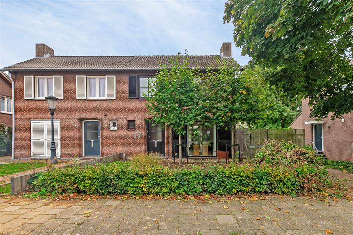 Helling 17 in Baarlo foto