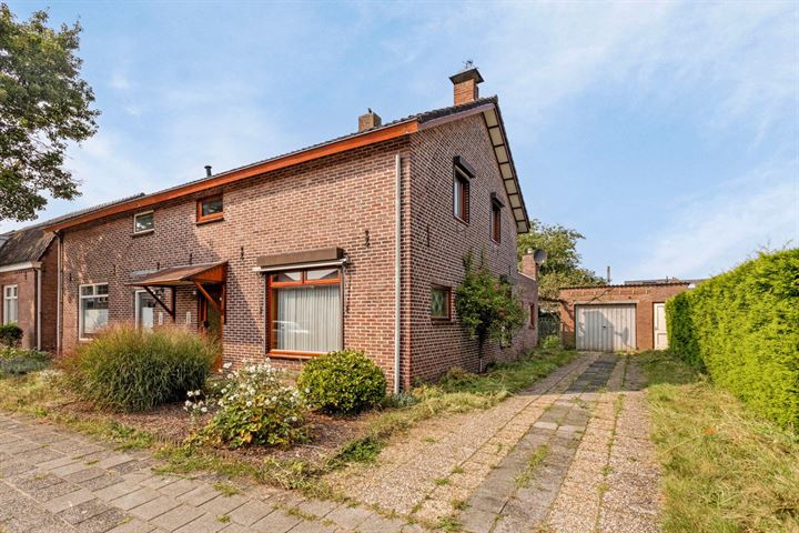 Hemel 63 in Asten foto