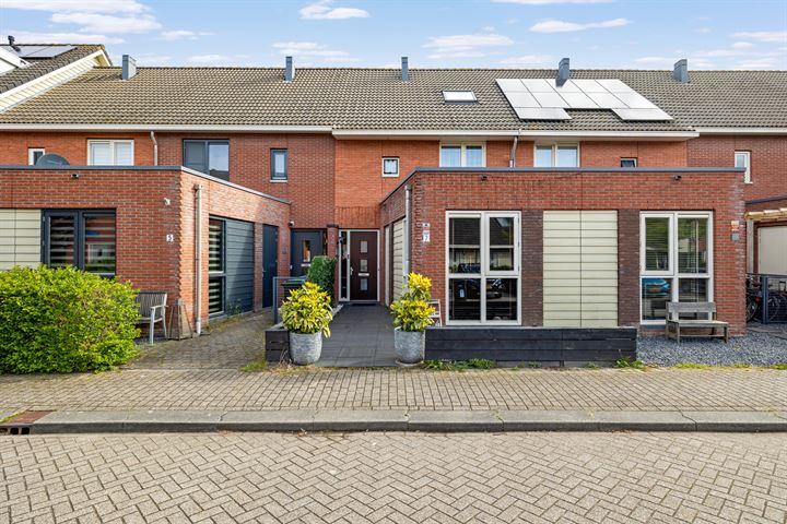 Hendrik IJzerbrootlaan 7 in Almere foto