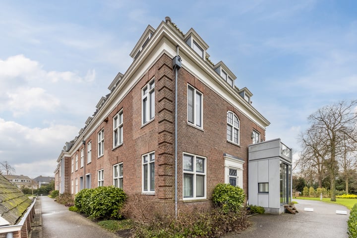 Hendrik Kraemerpark 10 in Oegstgeest foto