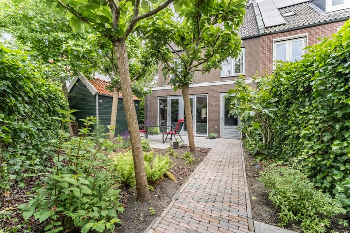 Hendrik Marsmanlaan 13 in De Meern foto