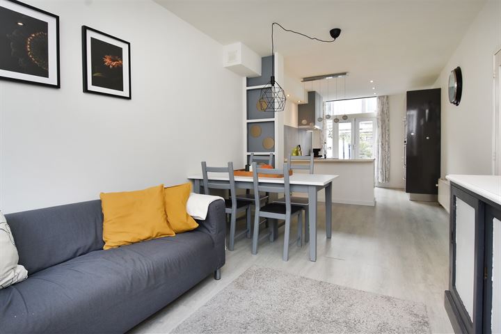 Hendrik van Deventerstraat 124 in 's-Gravenhage foto