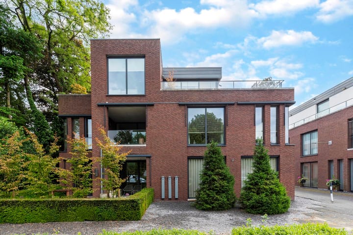 Hendrik Veenemanstraat 42 in Son en Breugel