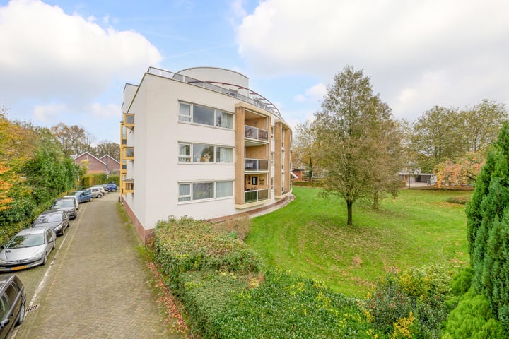 Hendrikus Chabotstraat 100 in Sprang-Capelle foto