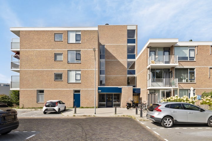 Henegouwen 48 in Zwijndrecht foto