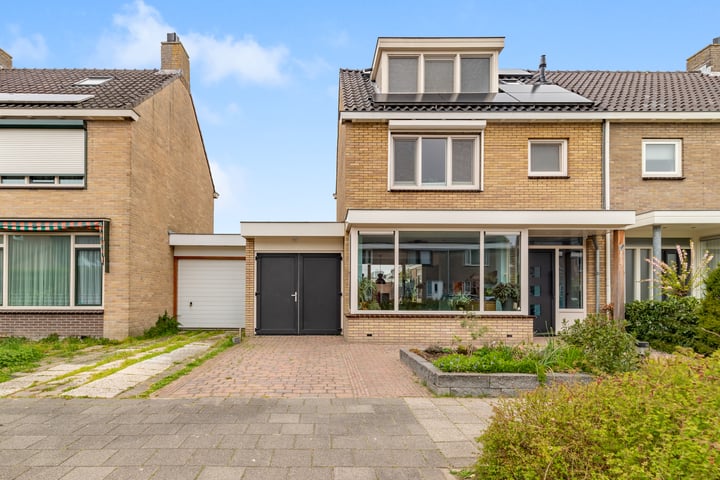 Henegouwenlaan 20 in Heemskerk foto
