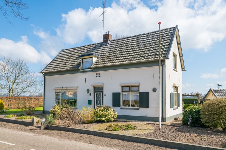 Hengelosestraat 24 in Keijenborg
