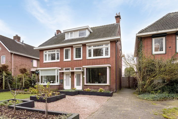 Hengelosestraat 353 in Enschede foto
