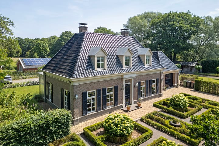 Hengelosestraat 776 in Enschede foto