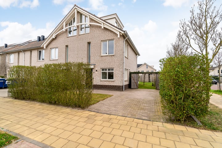 Henk Nijlandstraat 14B in Hoek van Holland foto