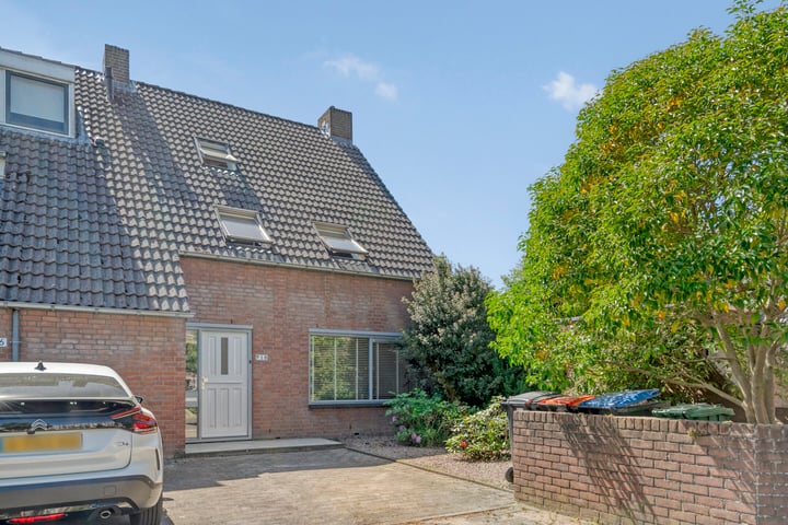 Henkenshage 18 in 's-Hertogenbosch foto