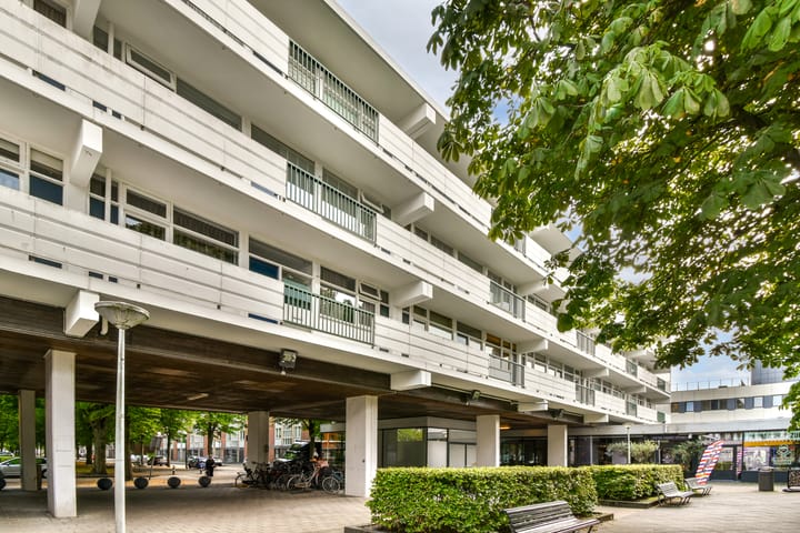 Henkenshage 21 in Amsterdam foto
