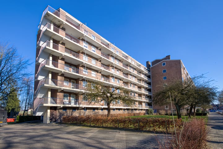 Henri Dunantlaan 331 in Apeldoorn foto