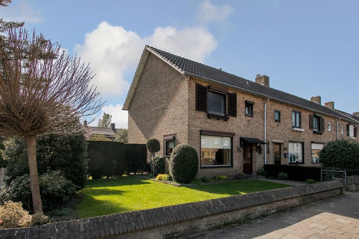 Henri Hermansstraat 32 in Tegelen foto