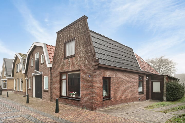 Henric de Cranestraat 48 in Kuinre foto