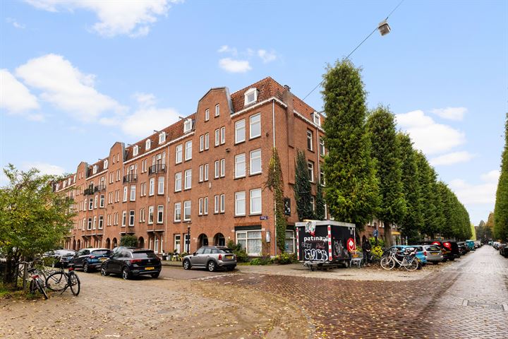 Henrick de Keijserplein 2-1 in Amsterdam foto
