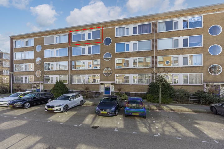 Henriëtte Roland Holsthof 80 in Weesp foto