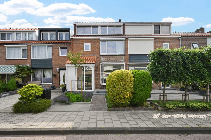Henriëtte Roland Holststraat 19 in Maassluis foto