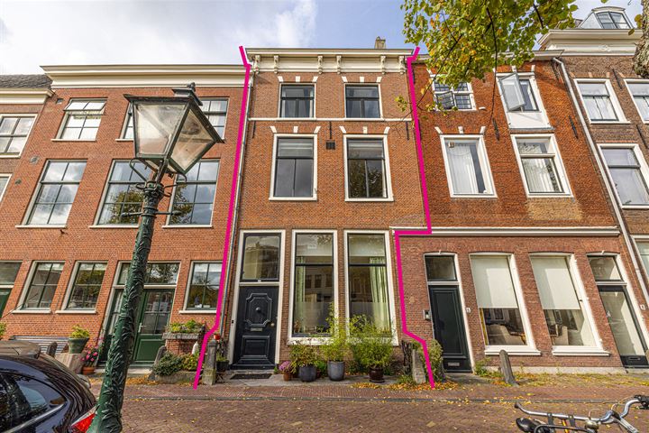 Herengracht 4 in Leiden foto