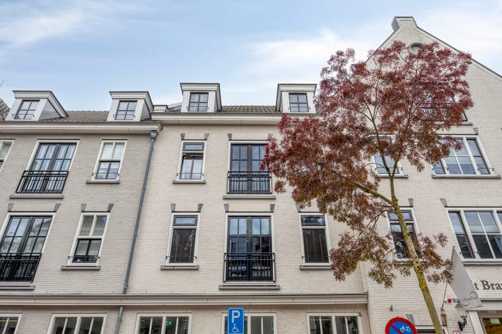 Herenlaan 112 in Helmond foto