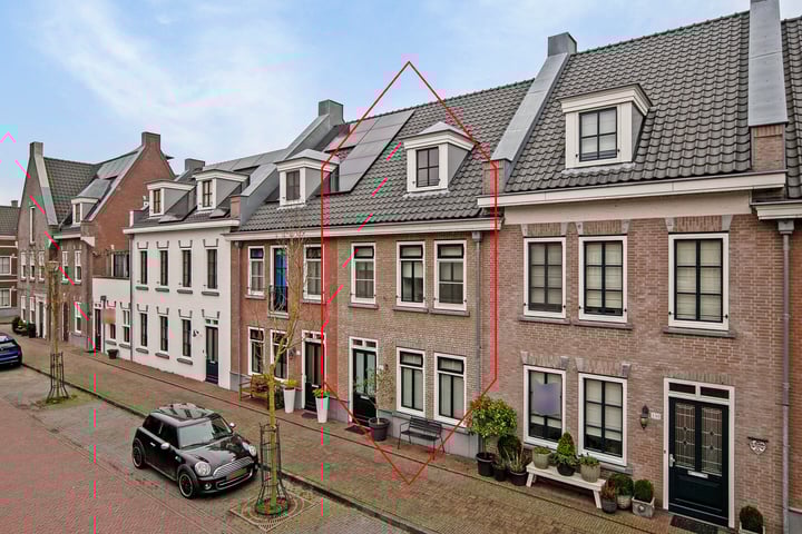 Herenlaan 132 in Helmond foto