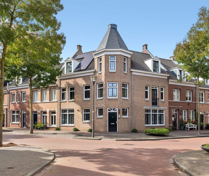 Herenlaan 36 in Helmond foto