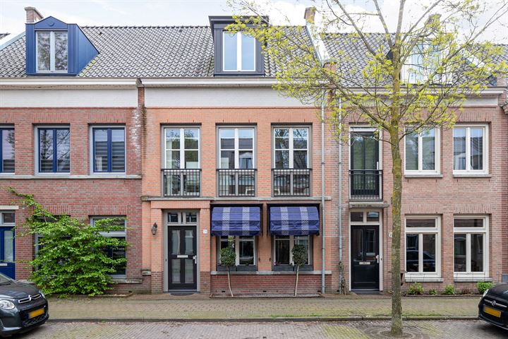Herenlaan 75 in Helmond foto