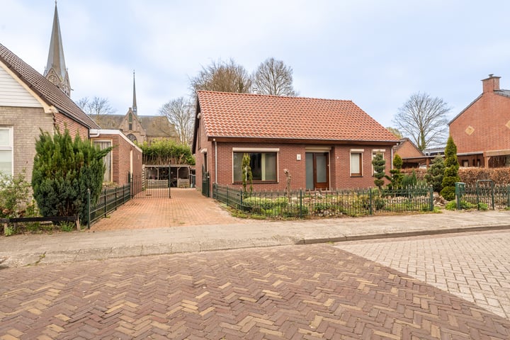Heresstraat 7 in Oude Pekela foto