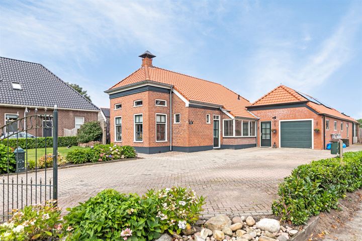 Hereweg 5 in Meeden foto
