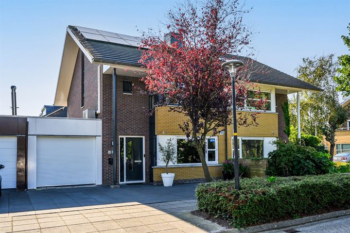Foto van woning Herfststraat 5, Almere