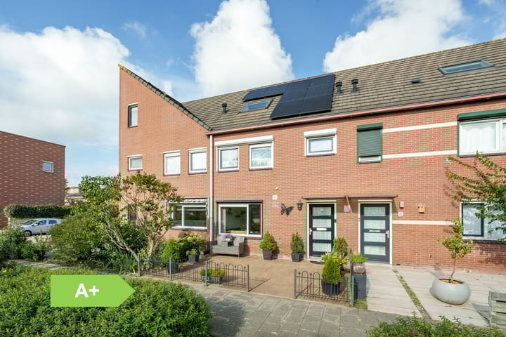 Herman Heijermanshove 39 in Nieuwegein foto