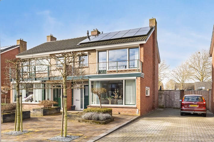 Herman ten Catestraat 12 in Eibergen foto