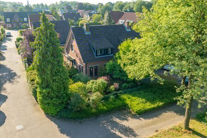 Foto van woning Herman van Velzenstraat 8, Silvolde