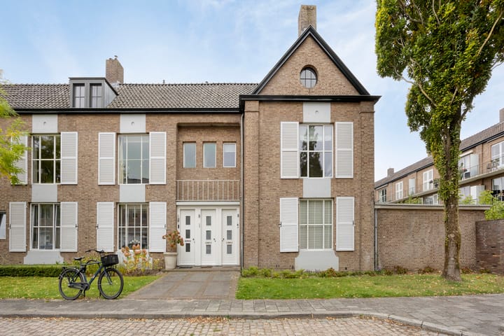Hertog Janstraat 1 in 's-Hertogenbosch foto