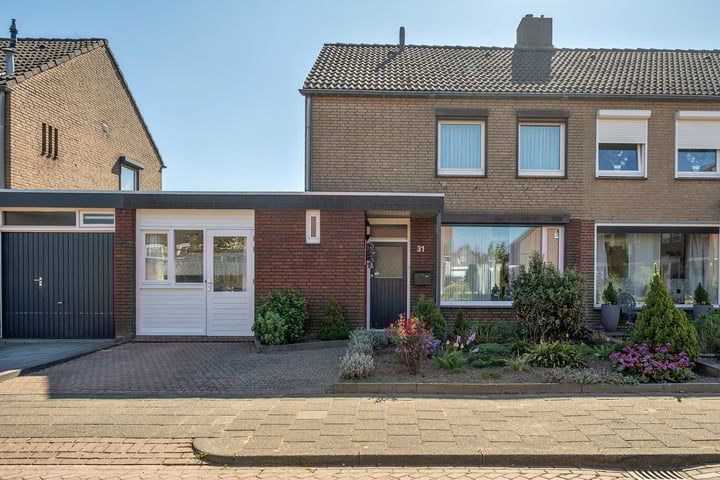 Hertog van Gelrestraat 31 in Baarlo foto