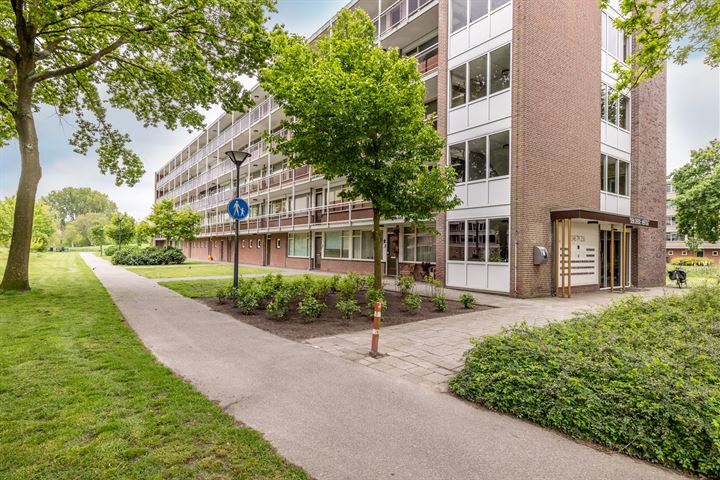 Hertogenlaan 196 in Oosterhout foto